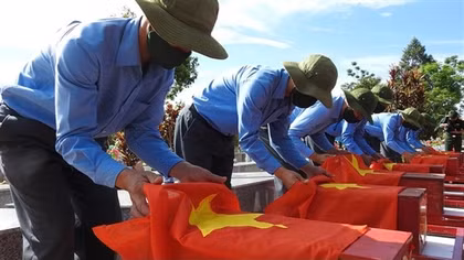Nghe An reinters 103 remains of war martyrs repatriated from Laos