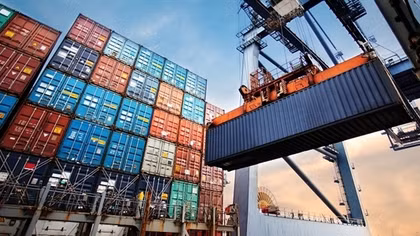 Vietnam’s total imports expand 15.7% year-on-year
