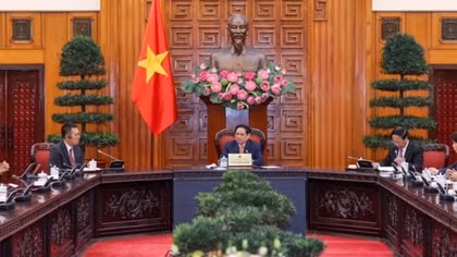 PM encourages Thai high-tech investment in large-scale oil refinery project