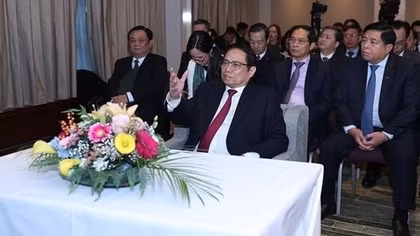 PM studies Rotterdam Port management model