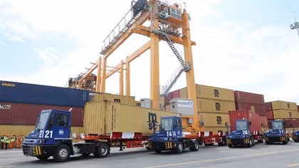 State President attends inauguration of int’l container terminals in Hai Phong