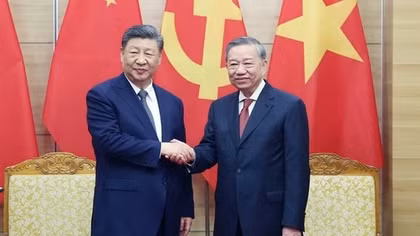 Vietnamese leaders extend congratulations on China’s 76th National Day