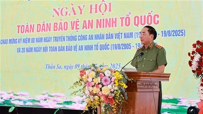 Deputy Minister Tran Quoc To attends “All People Protecting National Security” Festival in Thai Nguyen province