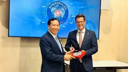 Vietnamese, Swiss police agree to strengthen cooperation