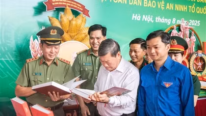 “Vietnam People's Public Security Forces – 80 Years for a Peaceful Life” Exhibition opens in Hanoi
