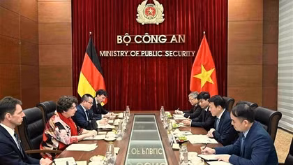Minister Luong Tam Quang hosts newly-accredited German Ambassador
