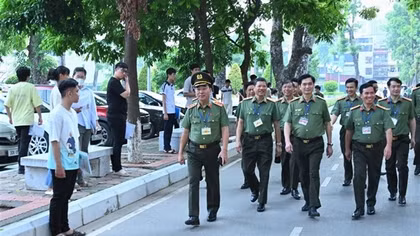 Deputy Minister Tran Quoc To inspects 2025 Public Security University-level Assessment Exam