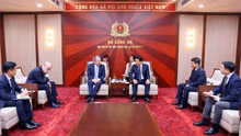 Minister Luong Tam Quang meets with Rosen Partners CEO