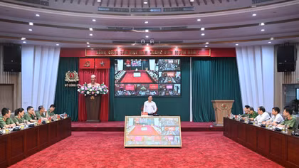 Deputy Minister Nguyen Van Long reviews construction of inter-level boarding schools in border communes