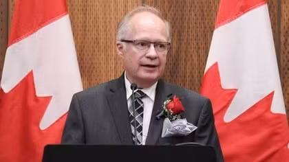 Vietnam can make substantive contributions to multilateral cooperation: former Canadian parliamentarian