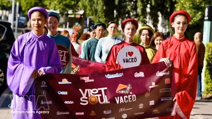 Sydney hosts first Vietnamese Ao dai street parade