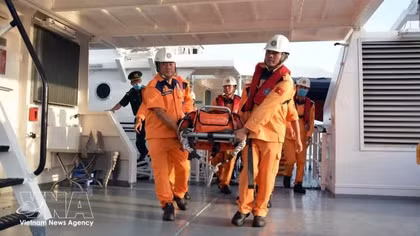 Emergency rescue conducted for foreign sailor suspected of gas poisoning