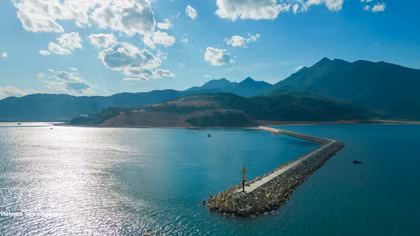 Energy infrastructure underpins marine economy development