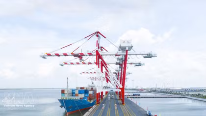 Logistics upgrade vital to 1-trillion-USD trade target: experts