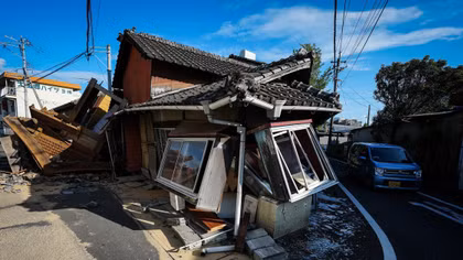 Vietnam sends condolences to Japan over earthquake losses
